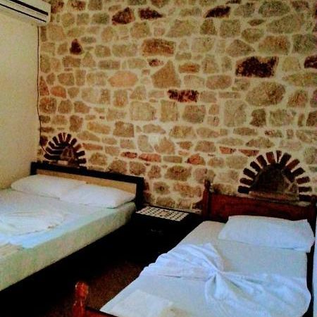 Altin Skrapari Guesthouse Ksamil Exterior photo
