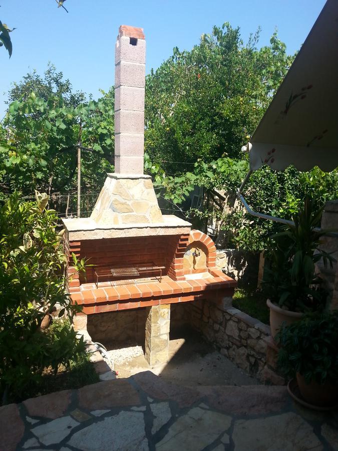 Altin Skrapari Guesthouse Ksamil Exterior photo